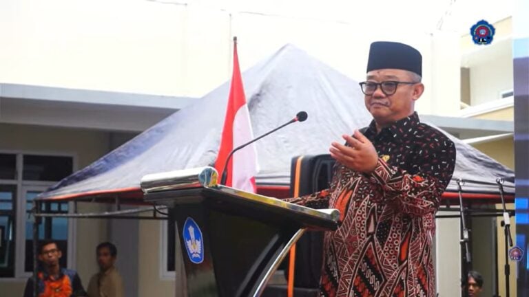 SMK Muhammadiyah Majenang Jadi Teladan Kemandirian Pendidikan, Mendikdasmen RI Beri Apresiasi