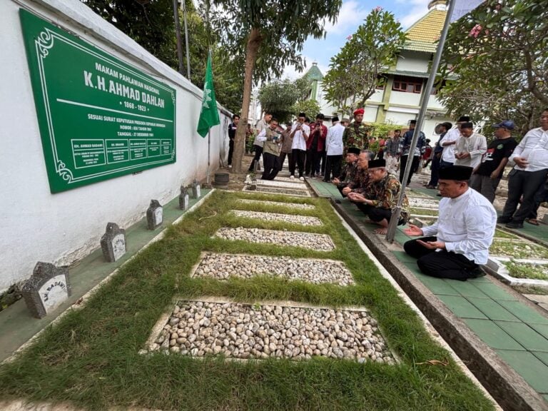 Jangan Tanyakan Kronologi Kematian, Begini Adab Melayat Menurut Tuntunan Nabi Saw