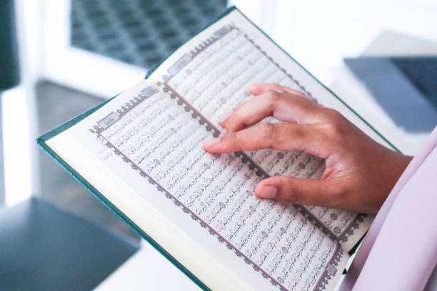 Sebagai Nikmat Terbesar, Berikut 7 Jalan Berinteraksi dengan Al-Qur’an