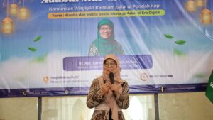 Bermedia Sosial Harus dengan Adab dan Tanggung Jawab Moral