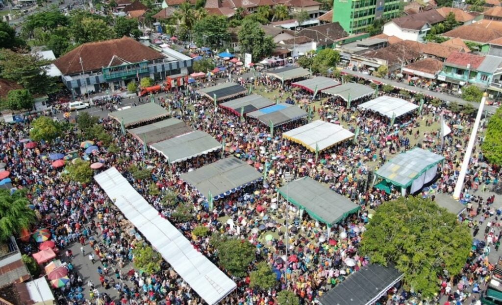 Lautan Manusia Semarakkan Milad ke-113 Muhammadiyah