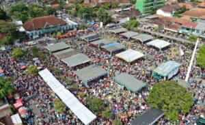 Lautan Manusia Semarakkan Milad ke-113 Muhammadiyah