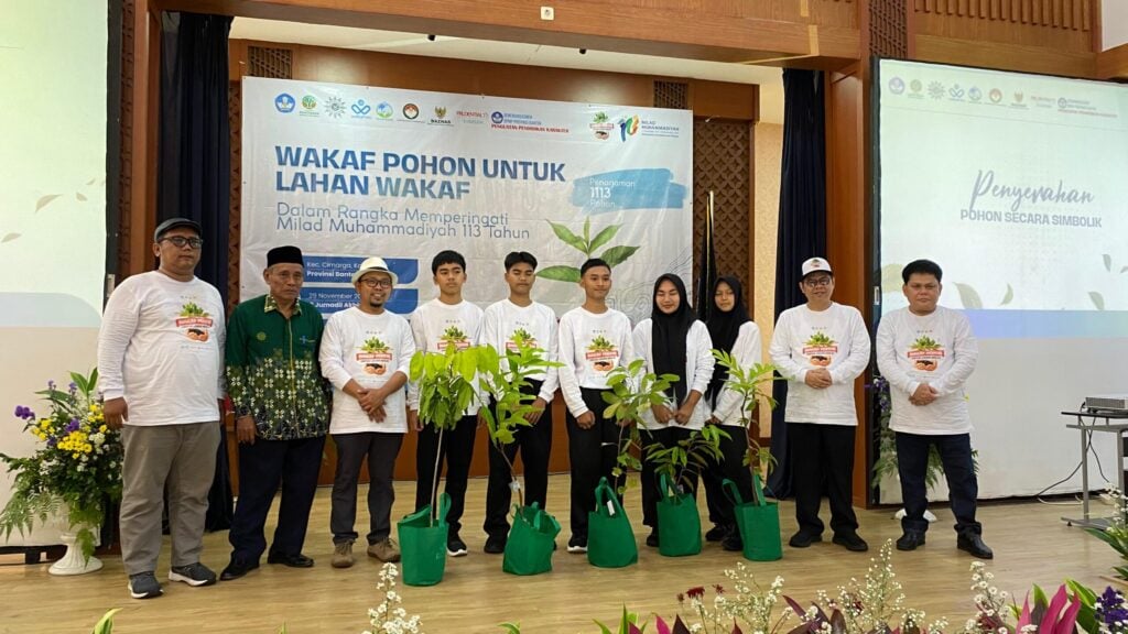 Akselerasi Wakaf Produktif, Muhammadiyah Tanam 1.113 Pohon di Lahan Wakaf