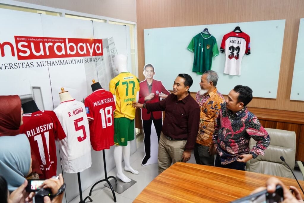 Kampus Muhammadiyah ini Gelar Lelang Jersey Atlet Nasional, Hasilnya untuk Penyintas Bencana Aceh–Sumatera
