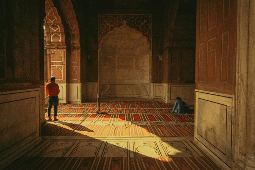 Ketika Hamzah dan Umar Masuk Islam | Serial Sirah Nabawi 33