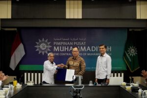 Istiqomah Bekerja: Keteladanan Seorang Pegawai Kantor PP Muhammadiyah yang Telah Mengabdi 33 Tahun