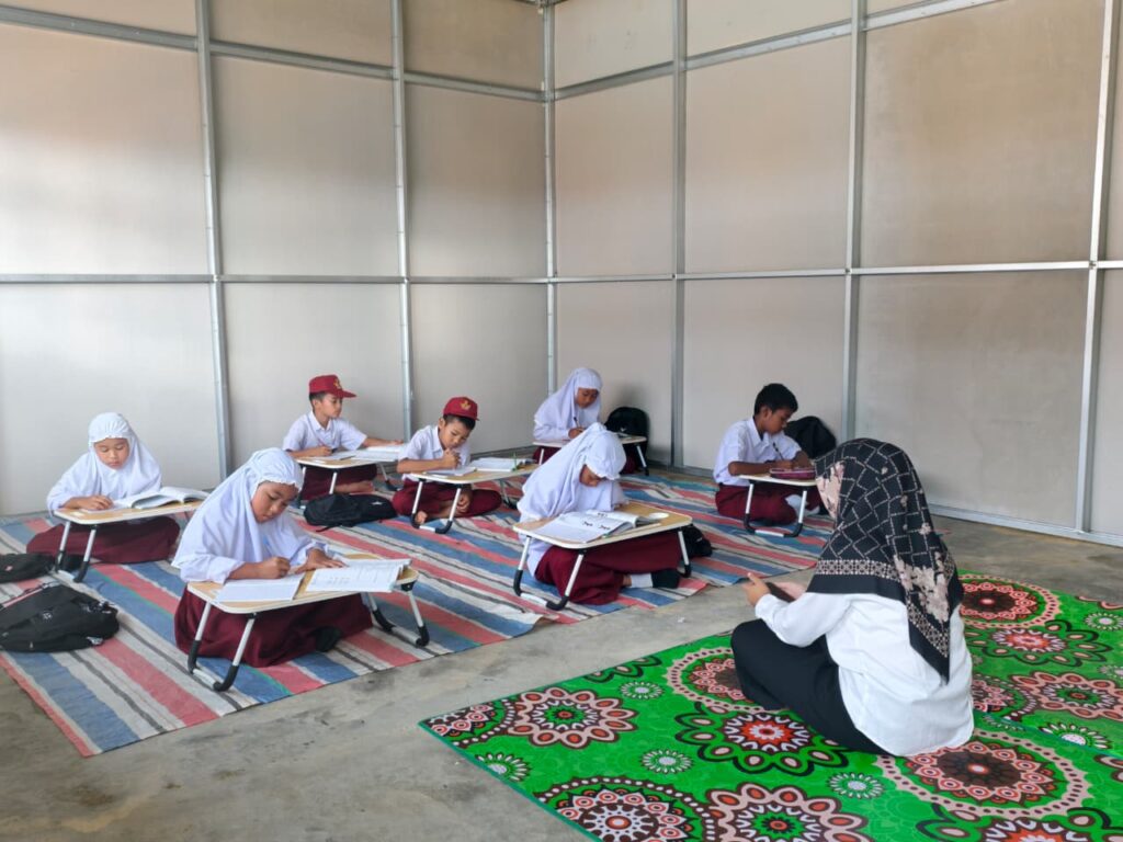 MDMC dan Kemendikdasmen Hadirkan Sekolah Darurat, Pastikan Pendidikan Anak Tapanuli Selatan Tetap Berjalan
