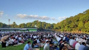Perempuan Haid Sangat Dianjurkan Hadir Di Lapangan Salat Id - Perempuan Haid
