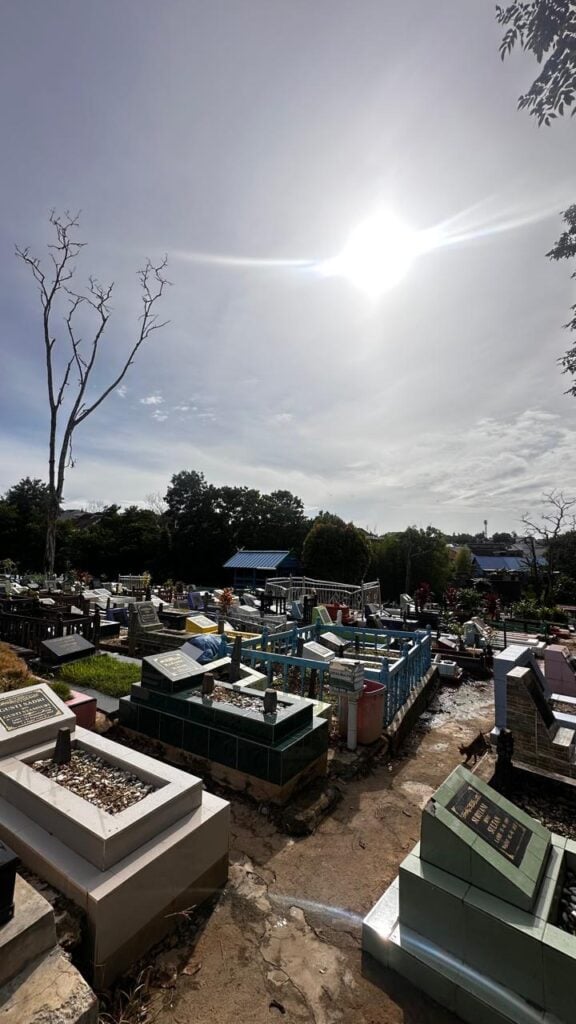 Ziarah Kubur di Hari Lebaran, Tradisi yang Boleh Selama Niatnya Benar