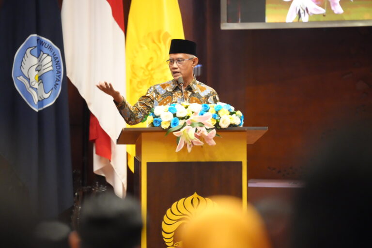 Intelektual Harus Membebaskan Dan Mencerahkan Kehidupan Masyarakat - Intelektual Harus Membebaskan dan