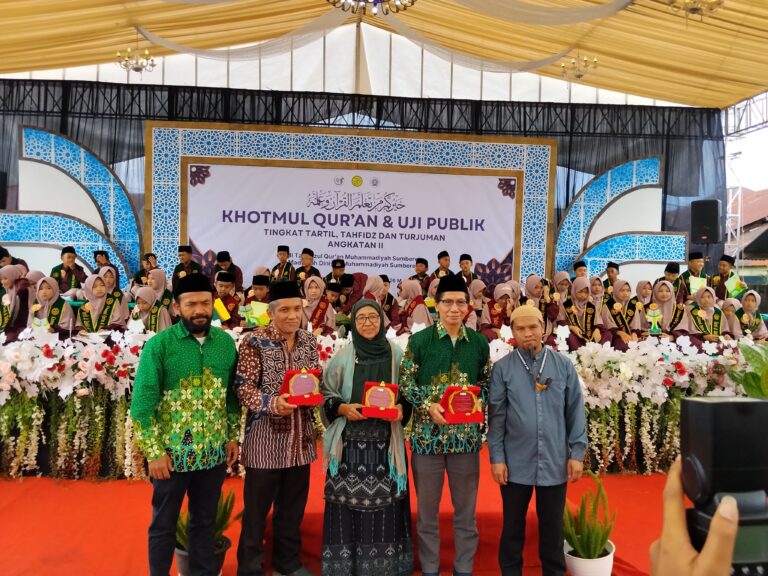 Ketua Pp Aisyiyah Apresiasi Generasi Penghafal Quran Di Mi T Muhammadiyah Sumberejo