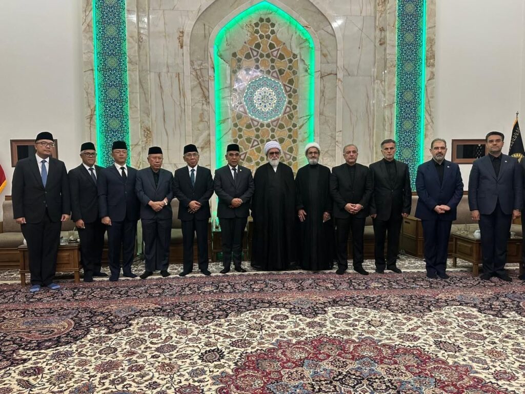 Hadiri Takziah Ayatollah Ali Khamenei, Syafiq Mughni Harap Iran Bangkit dan Dunia Islam Bersatu