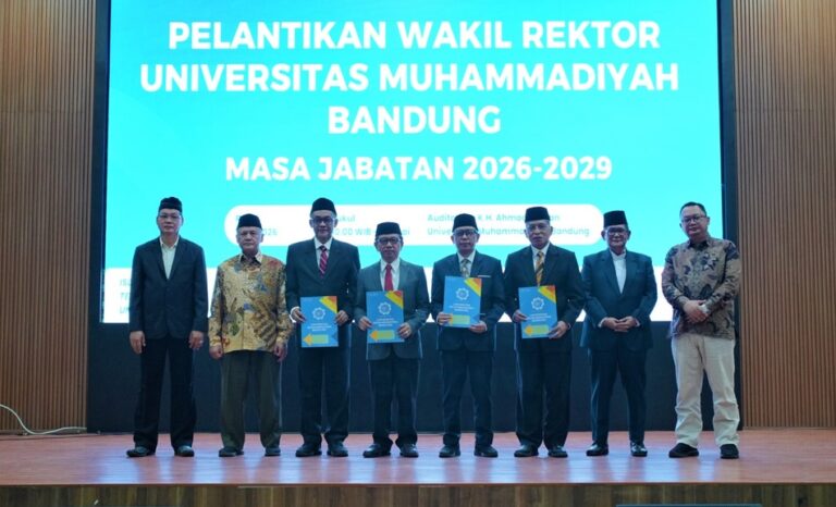 Lantik Tiga Wakil Rektor Baru Um Bandung Percepat Langkah Menuju Kampus Unggul