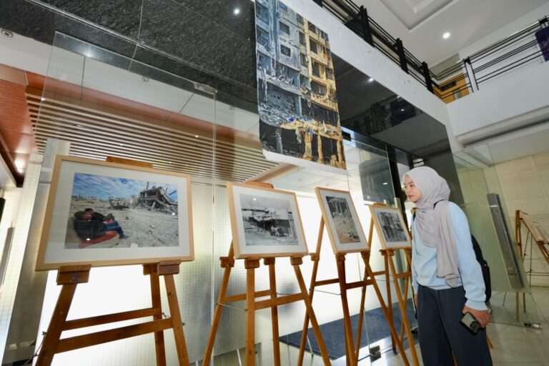 Palestine Through The Lens Pameran Foto Di Umy Suarakan Kemanusiaan Dari Gaza