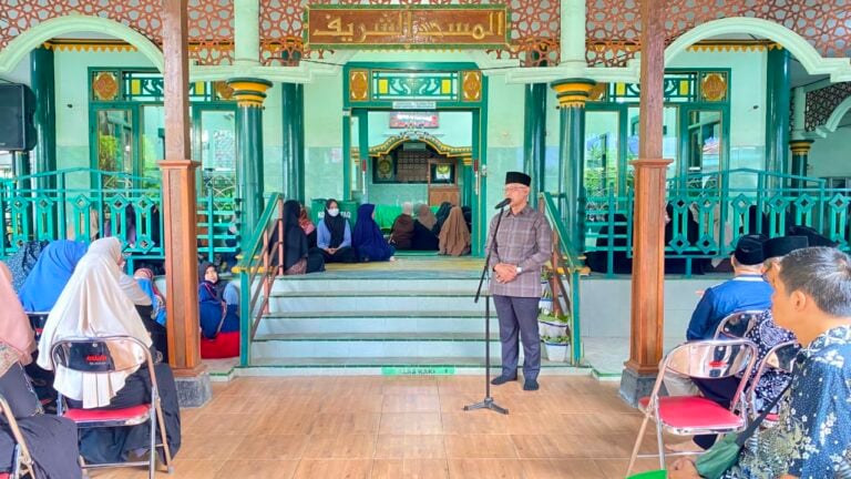 Haedar Nashir Sampaikan Duka Kenang Kiprah Panjang Dyah Nuraini - Haedar Nashir