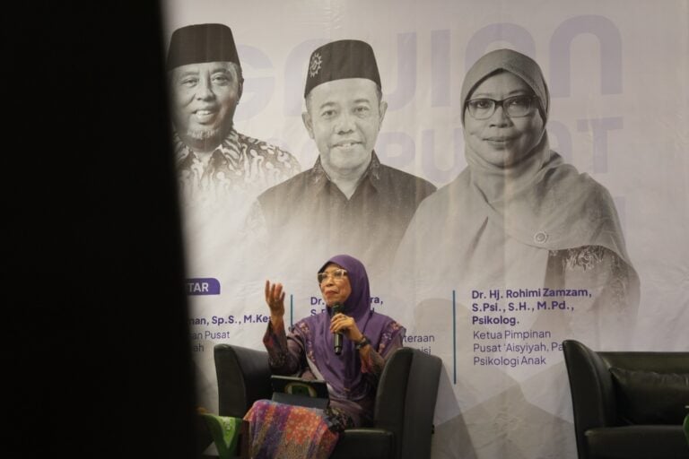 Kehadiran Ayah Menjadi Kunci Tumbuh Kembang Anak Yang Sehat - Kehadiran Ayah