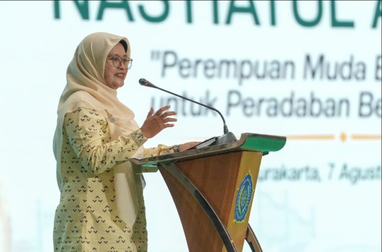 Perempuan Muda Tak Boleh Hanya Jadi Penonton Harus Jadi Penggerak Masa Depan